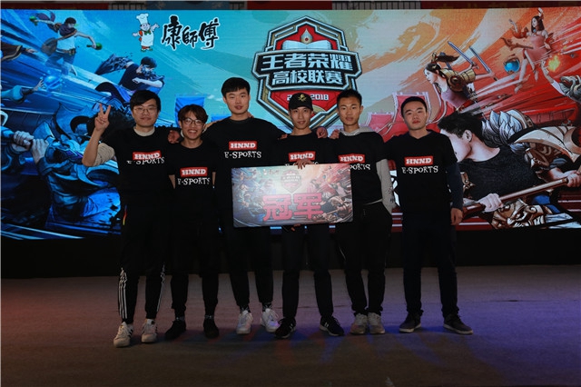 反映的是车 反映的是车