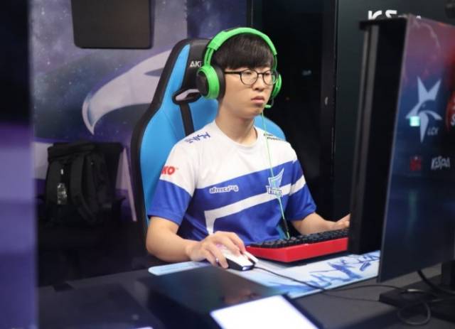 本文深入探 本文深入探