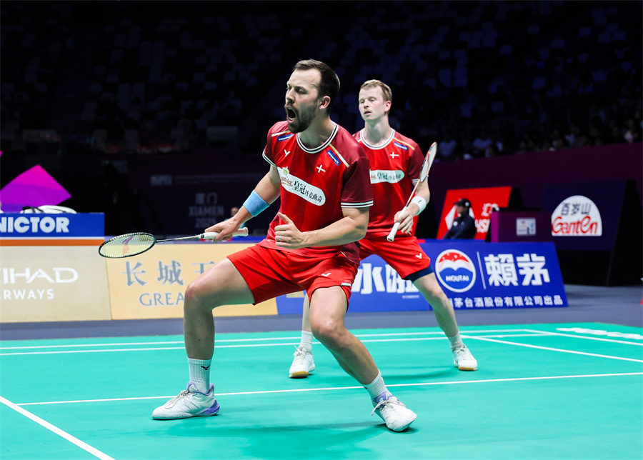 将火箭推入 将火箭推入